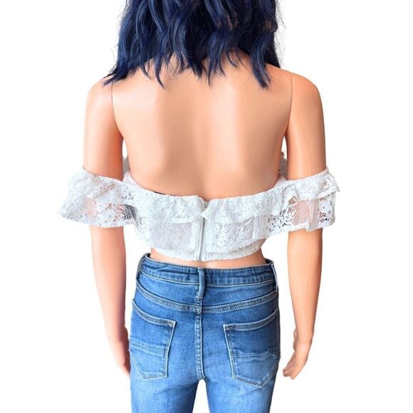 NEW HYFVE White Lace Ruffle Off the Shoulder Summer Crop Top - Picture 6 of 7